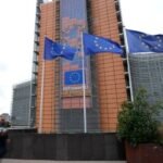 EK pozvala vlasti u BiH i RS da poštuju odluku suda o Dodiku