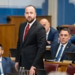 Nikolić: Poštovanje za požrtvovanost pilota MUP-a Srbije