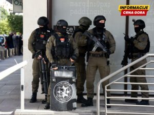 FOTO/VIDEO Policija opkolila zgradu u kojoj živi Aco Đukanović, pretresi i u Nikšiću