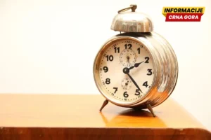Ne zaboravite pomaknuti sat, u noći na nedjelju počinje ljetno računanje vremena