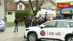 Jednoj osobi povrijeđena glava, a drugoj ruka tokom masovne tuče maskiranih muškaraca i građana u Kuli