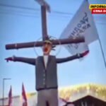 Na protestu u Nišu lutka sa Vučićevim likom okačena na krst: “Novomučenik”, šake obojene u crveno