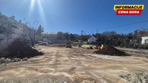 Tivat: Počeli radovi na uređenju trga u centru Radovića