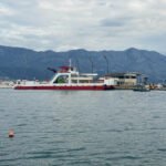 Morsko dobro dovelo trajekt u Budvu: Opština nam blokira prilaz luci