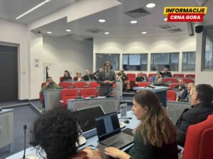 Ne treba nam nova, i ove dovoljno truju: Mještani bjelopoljskih naselja protiv izgradnje velikih pogona za tov piladi