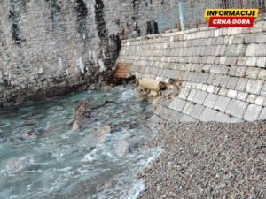 Mještani upozoravaju: Ugrožen potporni zid na Pizani uz Stari grad u Budvi, potrebna hitna sanacija