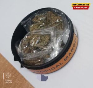 Uhapšen Podgoričanin, pronađeni marihuana i kokain namijenjeni uličnoj prodaji