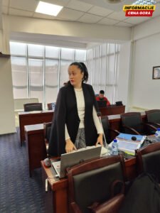 Tivatska Akcija nastavlja rat sa koalicionim partnerom u lokalnoj vlasti: Komnenović postao gori od DPS-a 2020.