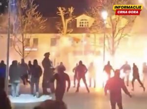 UP: Nikšićka policija spriječila fizički sukob pripadnika suprotstavljenih navijačkih grupa