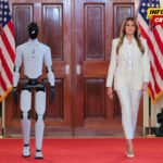 Robot skenirao publiku pa progovorio: "Hvala vam, prva damo Melanijo Tramp, što ste me pozvali u Bijelu kuću"