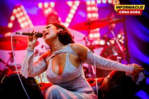 Rej neće snimiti novi album dok se ne zaljubi