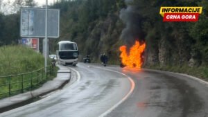 Budva: Kvad se zapalio nakon sudara sa autobusom