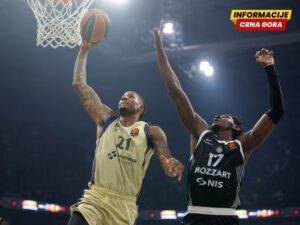 Klajburn slobodan igrač?