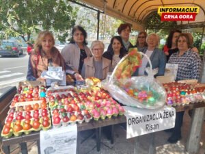 “Žene Risna” obradovale korisnike Grabovca i pacijente bolnice: Više od 400 jaja za humane svrhe 