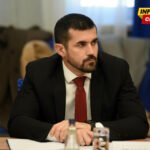 Nenezić objavio diplomu: Nadam se sa će isto uraditi i predstavnici izvršne vlasti