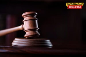 Stambeno obezbijeđeni, plate višestruko veće od prosječnih:…