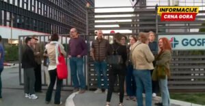 Zaposleni na N1 se okupili ispred zgrade kako bi izrazili…