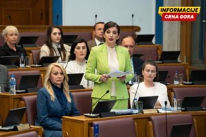 Jakšić Stojanović: Slučaj nastavnice Obradović se provjerava, u obrazovnu infrastrukturu uloženo više od 100 miliona