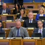 Petoro poslanika DPS-a bez svog stana?