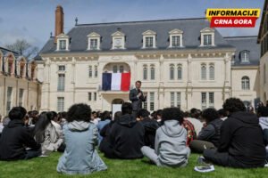 Makron: Ugasite telefone i čitajte