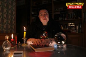 U teškim vremenima, Rusi idu kod gatara