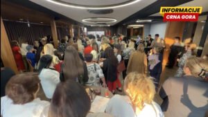 Prva konvencija Foruma žena Demokrata: Žene moraju predvoditi…