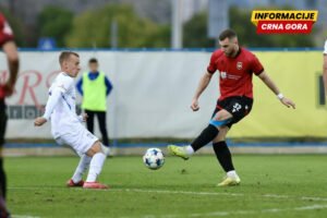 Kup Crne Gore: Dečić u Ulcinju, Mornar domaćin Jezeru