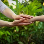 Sindrom spasioca: kada potreba da pomažemo drugima postane teret za nas same