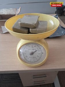 Uprava carina pronašla pola kilograma hašiša u pošiljci za...