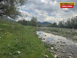 Dio pejzaža omiljenog izletišta Bjelopoljaca zatrpan otpadom od…