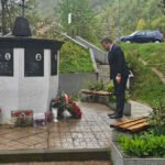 Koprivica položio vijenac spomenik žrtvama u Murinu: “Simbol stradanja nevinih civila”