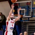 SC Derby primio osam poena za 10 minuta i poveo u polufinalnoj seriji