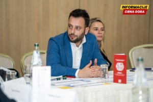Lisičić: Gosti nam stižu u prašinu i kolone, dok vi glumite spasioce u minut do podne