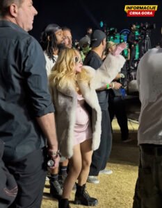 Madona opet šokira, a ljudi raspravljaju: Zašto se ponaša kao tinejdžerka?