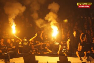 VIDEO: Haos u Areni prije i poslije derbija: sukob navijača i policije