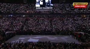 VIDEO Arena u suzama: Partizan i “Grobari” se oprostili od Vujoševića