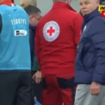VIDEO: Potresne scene u Osijeku: Selektor Turske kolabirao, meč prekinut dva sata