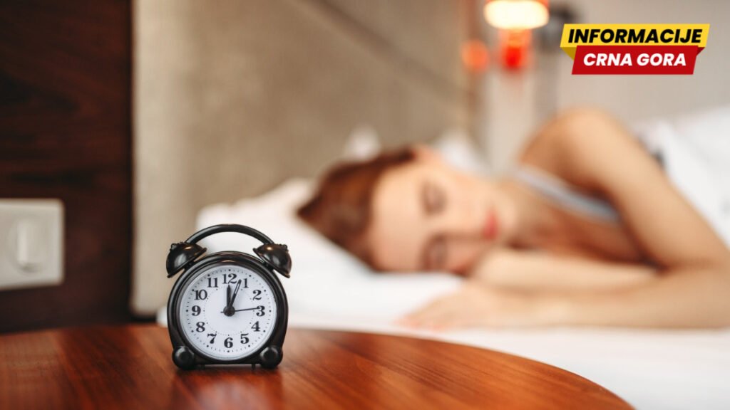 Zašto biste odmah nakon buđenja trebali popiti čašu vode