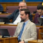 “Ako u Ministarstvu poziv da se nosi državna zastava i kliče Crnoj Gori vide kao poziv na puč, onda je to njihova ozbiljna dijagnoza”