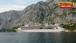 U Kotor uplovila dva kruzera