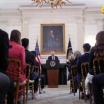 Tramp i drugi vodeći republikanci na maratonskom čitanju Biblije