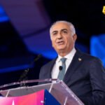 U Berlinu napadnut Reza Pahlavi