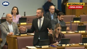 Urošević objavio diplome: Pretpostavljam da bih po prosječnim ocjenama teško nadmašio Đukanovića