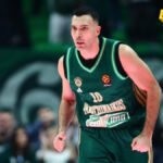 Kostas Slukas operisan, propušta plej-of seriju protiv Valensije