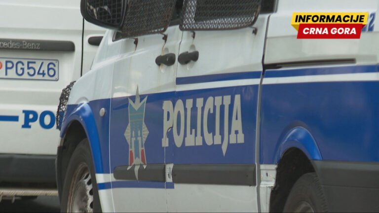 Kontrole policije u većini gradova, oduzeta droga, noževi i ručni sprejevi