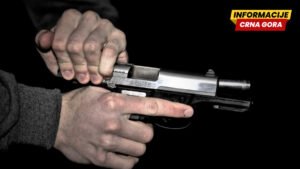 Starac pucao na dva mjesta u Atini, nekoliko osoba ranjeno