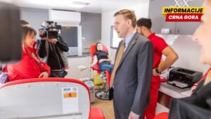 Šimun predstavio transfuziomobil: “Važan korak u jačanju sistema dobrovoljnog davalaštva krvi u Crnoj Gori”