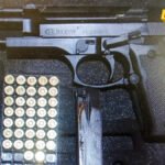 Tivat: Policija pronašla zapaljivu tečnost kod osumnjičenog, oduzeto i oružje iz objekata oštećenog