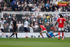 Totenhem tone ka drugoj ligi, poraz De Zerbija na debiju, preokret Palasa, remi Foresta i Vile