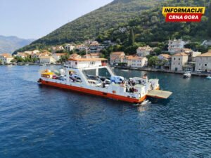 Ljetni red vožnje na trajektu Kamenari – Lepetane od ponedjeljka